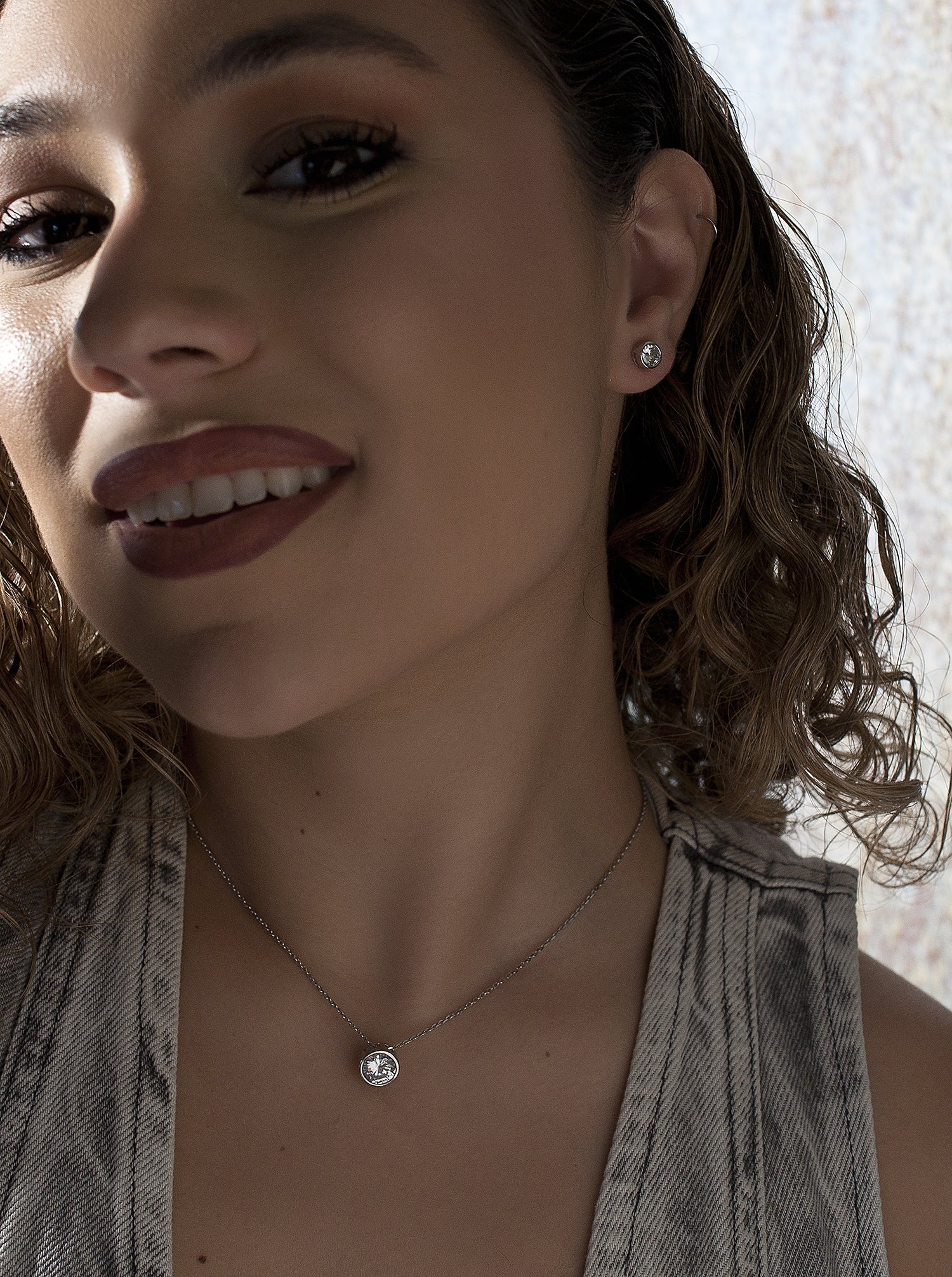 Colgantes pequeños diseño de circonita central-LINEARGENT