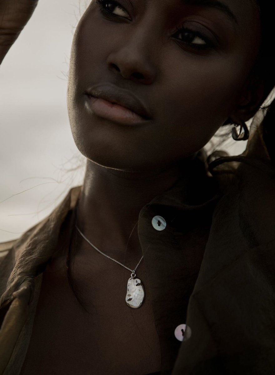 Colgantes plata originales diseño cóncavo regular