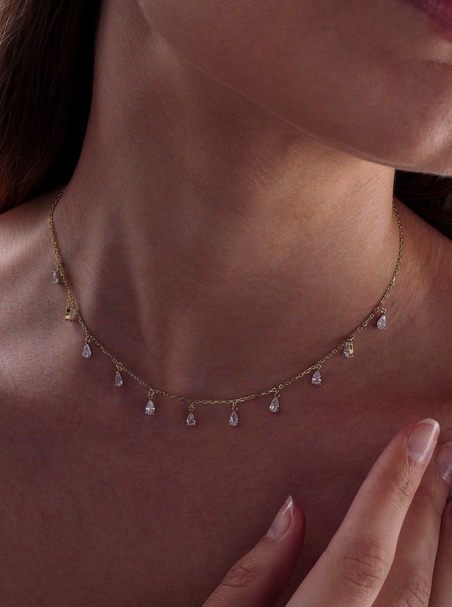Collares con colgantes diseño de circonitas doradas-LINEARGENT