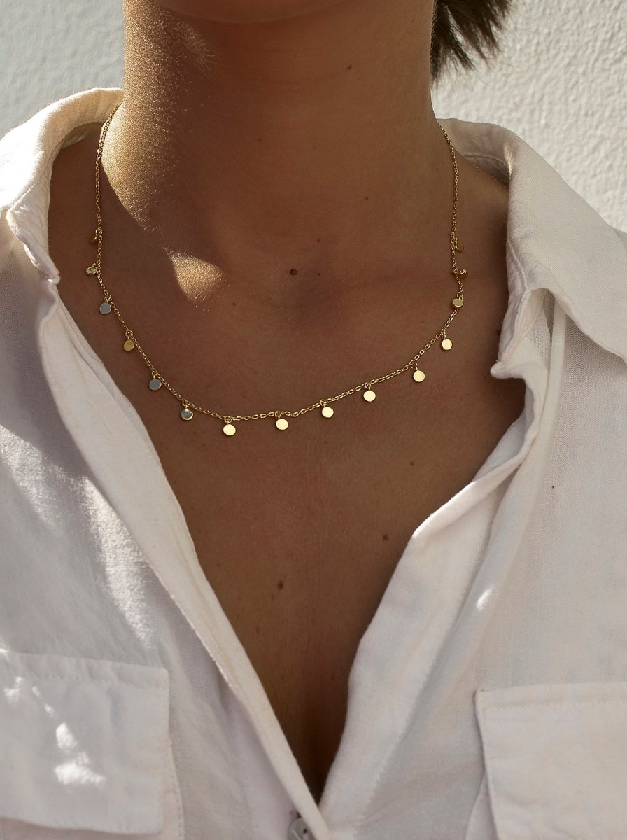 Collares con colgantes estilo mini círculos bañados en oro