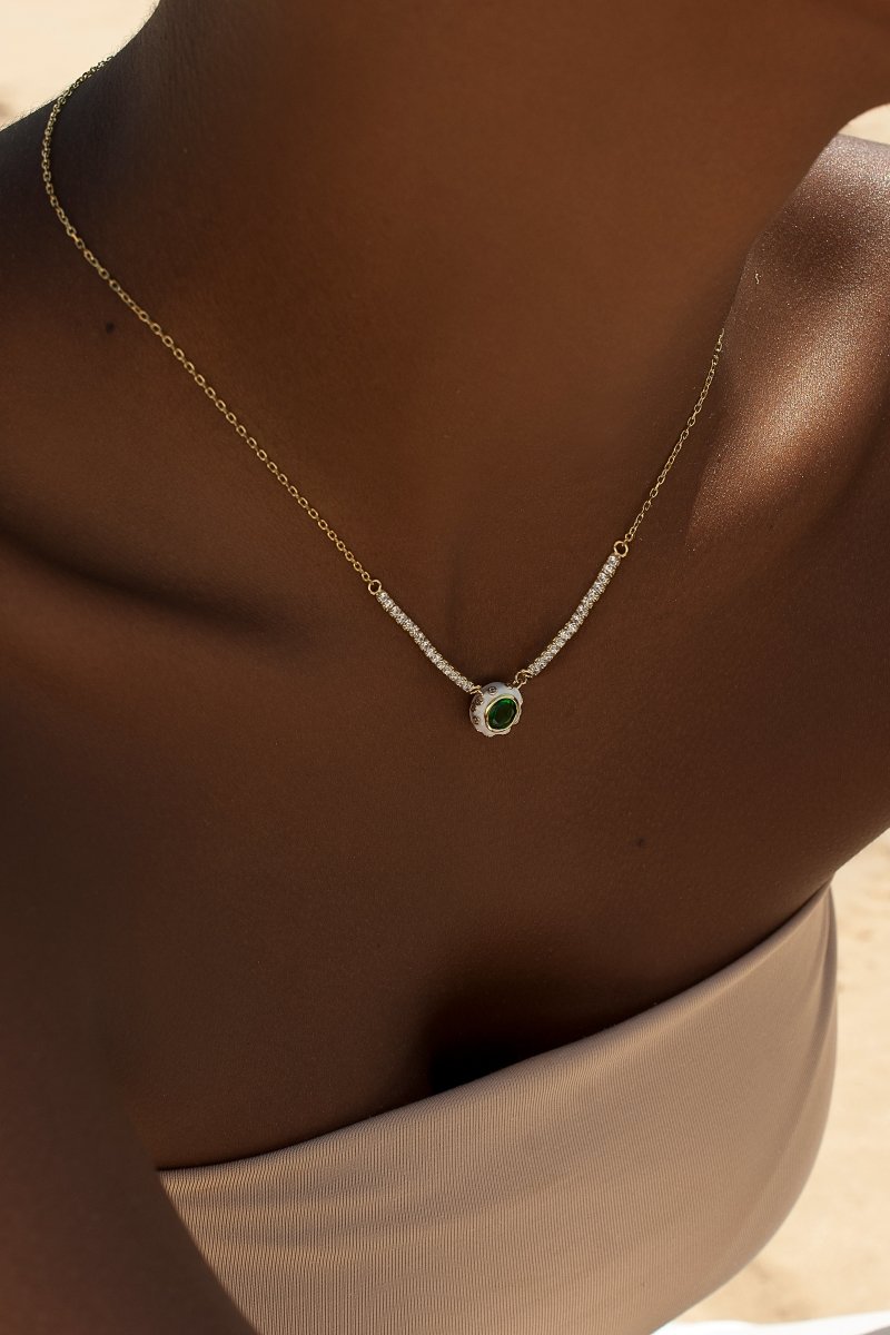 Collares con colgantes motivo central de gema con esmalte-LINEARGENT