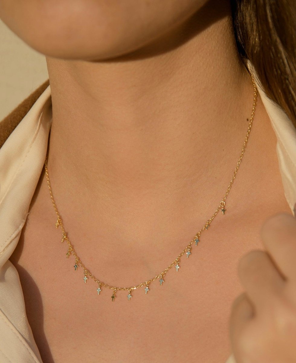 Collares con colgantes plata baño en oro diseño cruz-LINEARGENT
