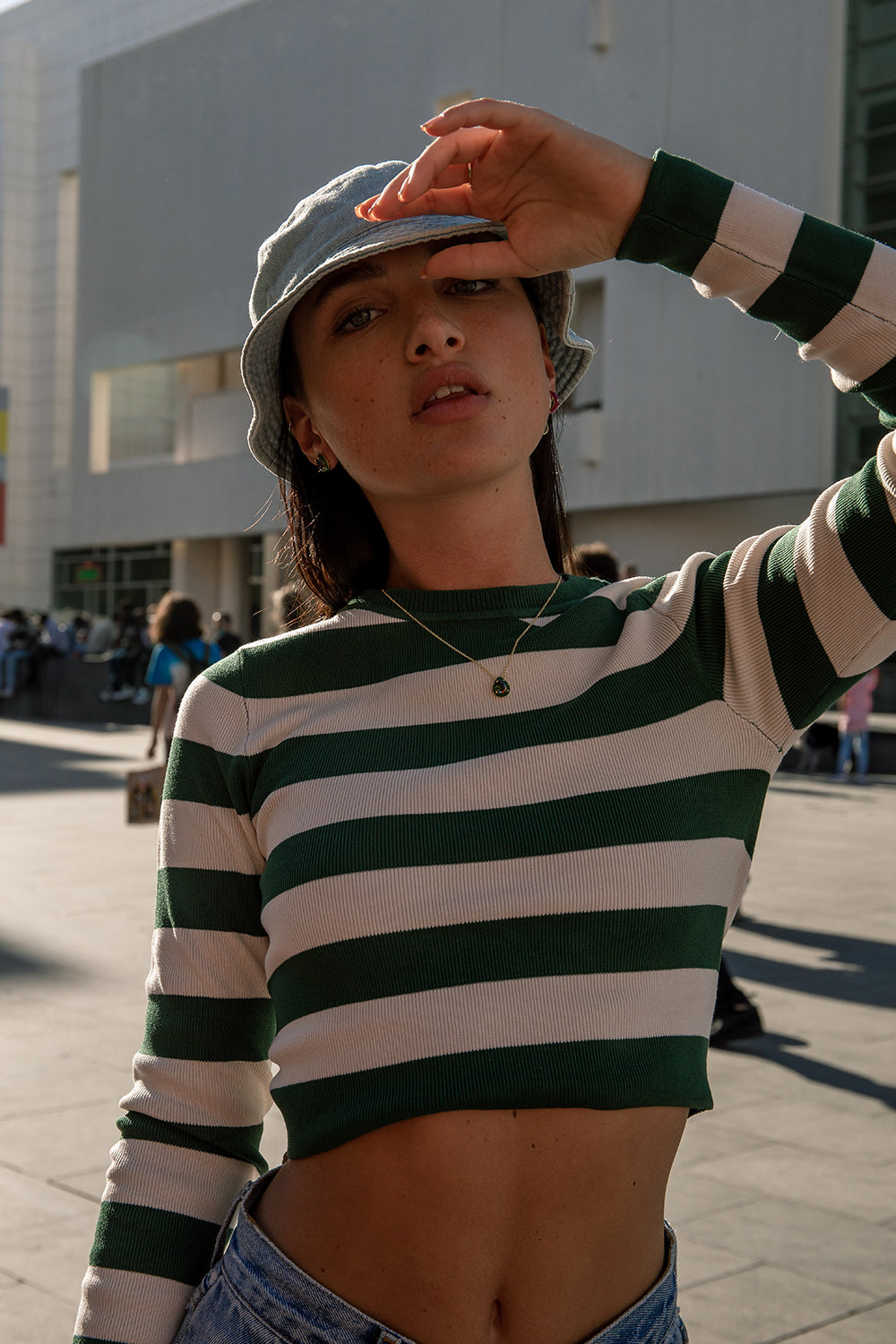 Collares con piedras diseño de gota con esmalte verde