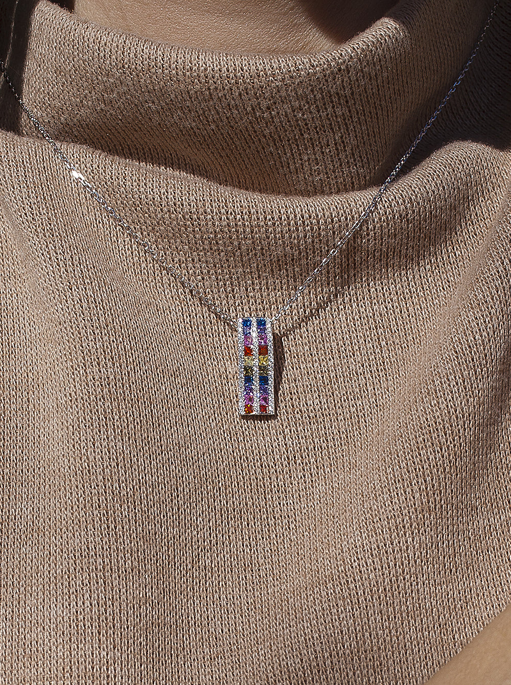 Collares con piedras diseño doble raíl multicolor
