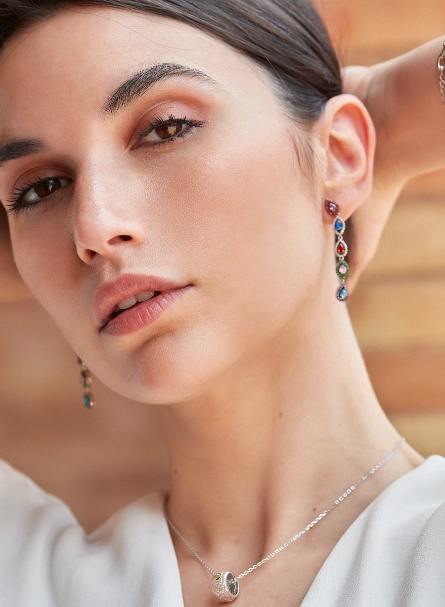 Collares con piedras en plata pequeños diseño circular geométrico