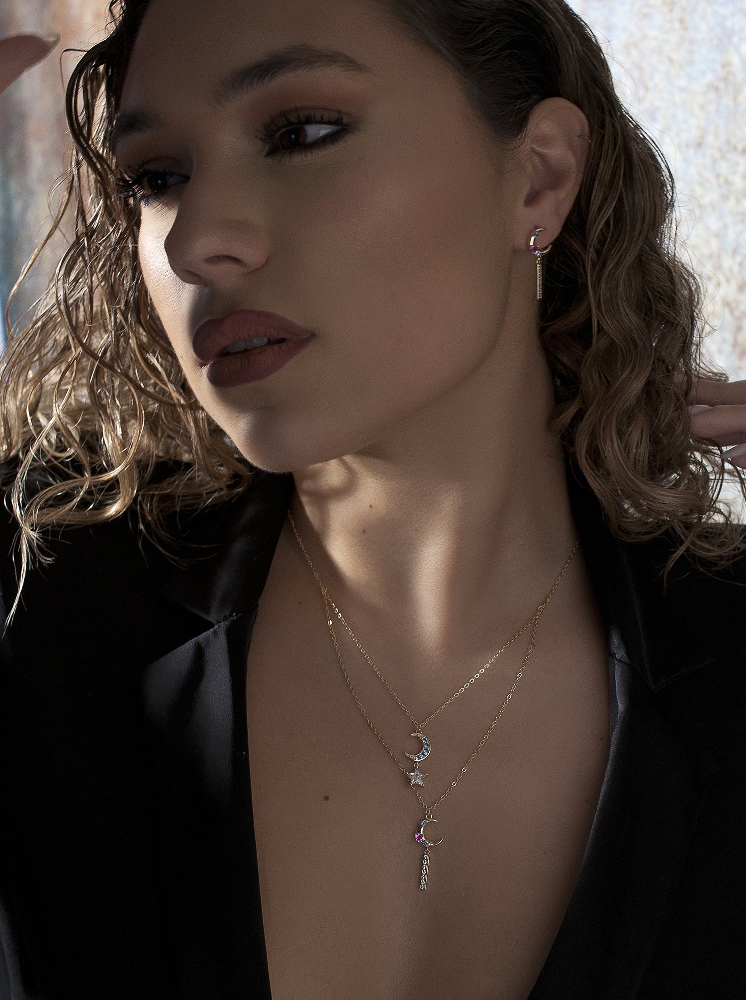 Collares dobles de plata bañada en oro diseño lunar