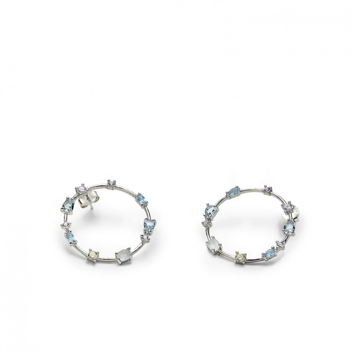 Pendientes aro con cuarzos adamantinos en tonos azules-LINEARGENT