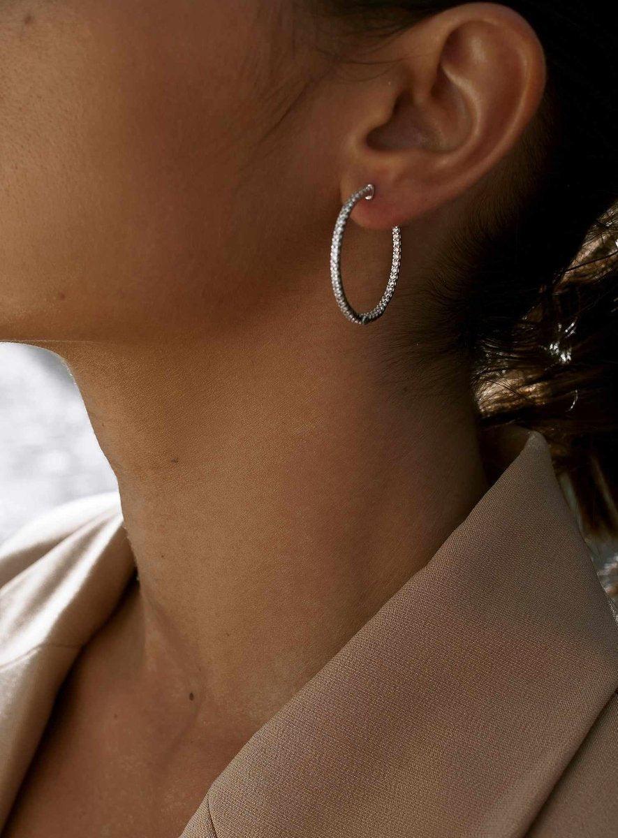 Pendientes aro de plata con circonitas interiores y exteriores tamaño mediano