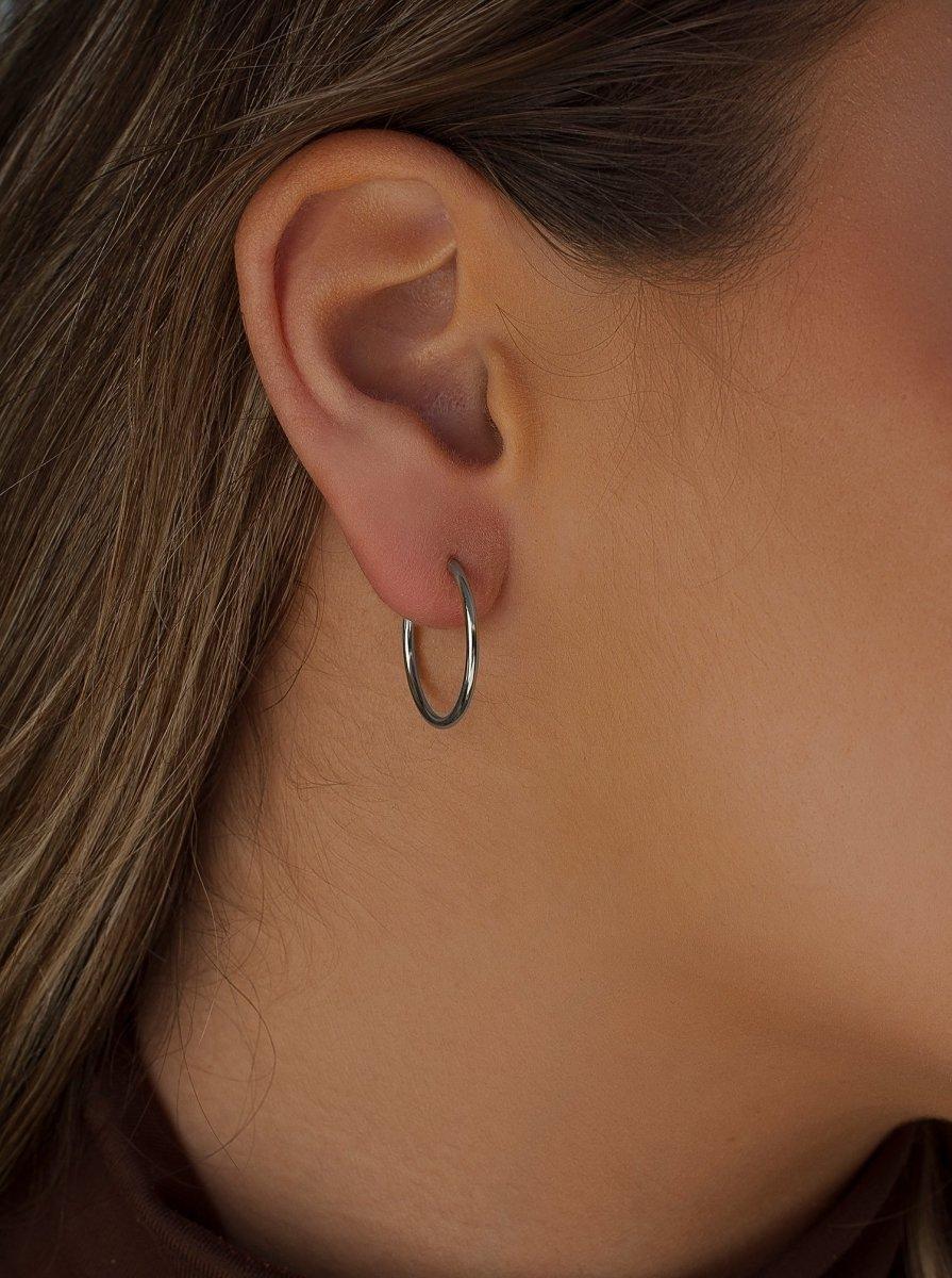 boucles d'oreilles créole de argent petits design fin et LINEARGENT