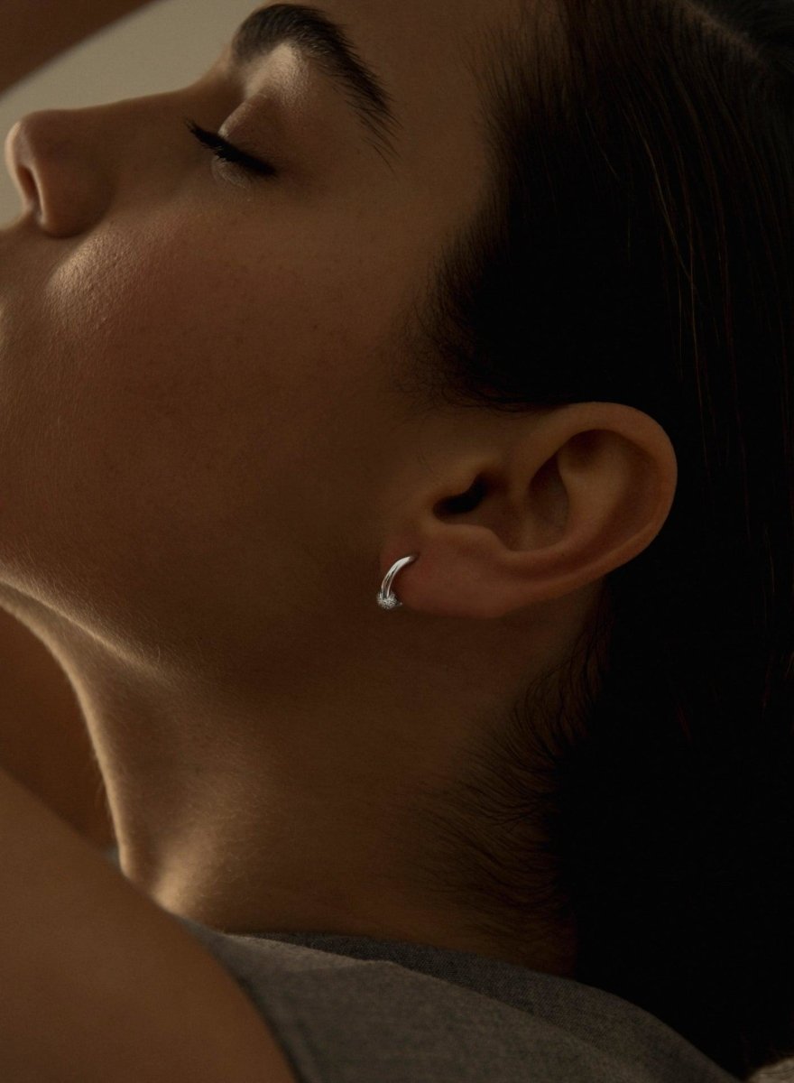 boucles d'oreilles créole de argent petits motif de zircon  la LINEARGENT