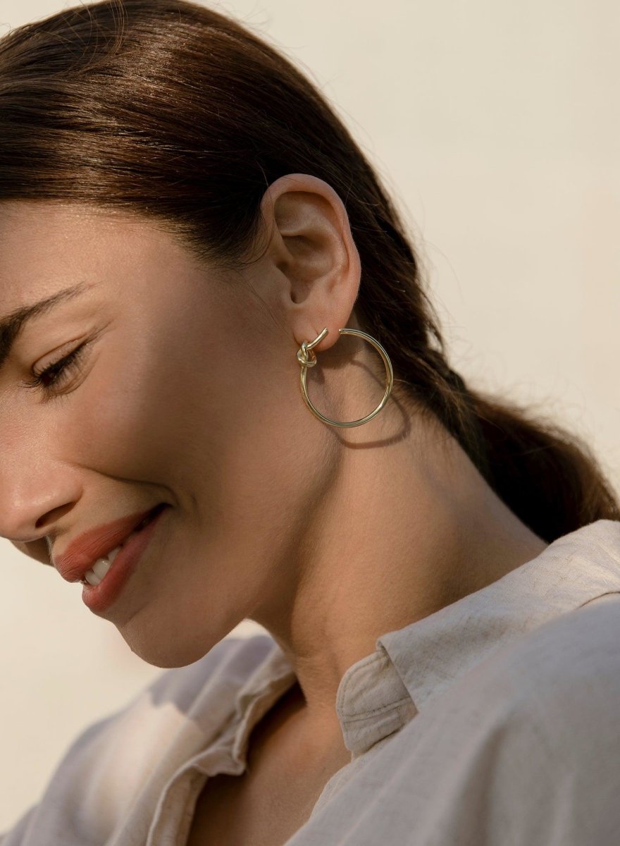 Boucles d'oreilles créole originaux plaqués  or design nœud la LINEARGENT