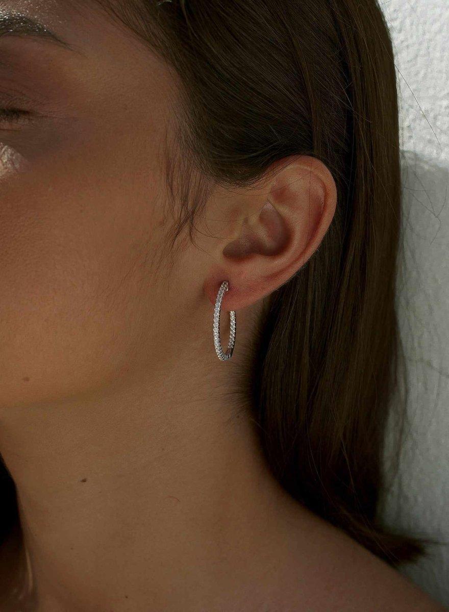 boucles d'oreilles  circulairesargent créole  avec zircons intérieur et LINEARGENT