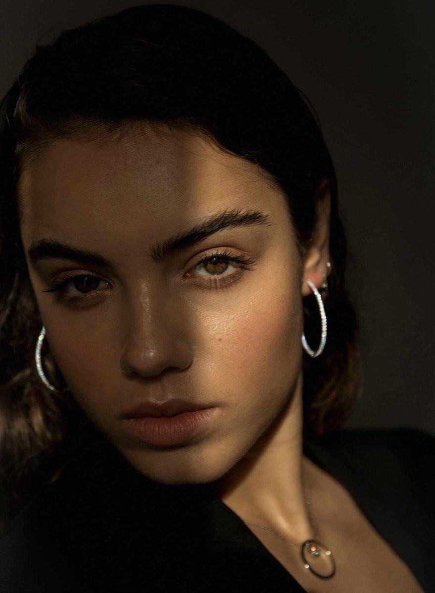 boucles d'oreilles créoles avec carril de zircons LINEARGENT