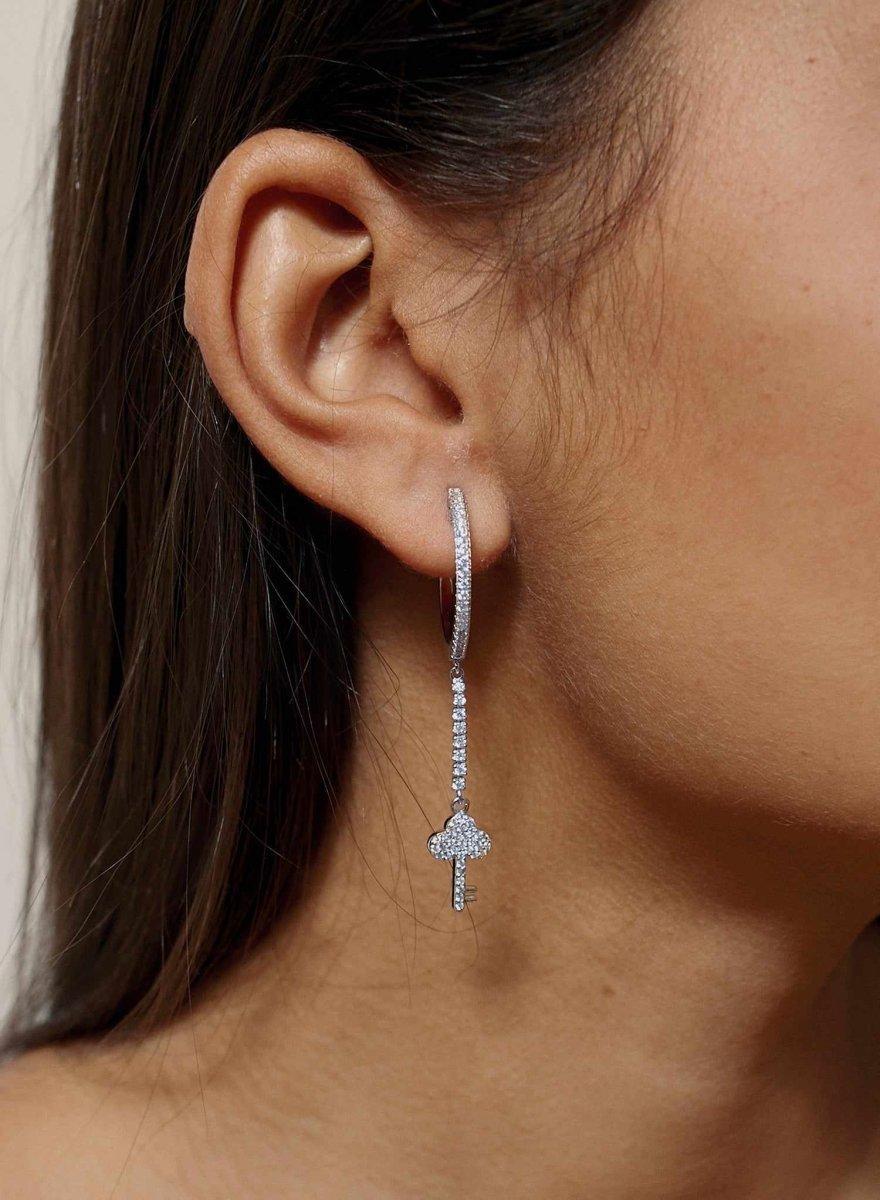 Pendientes aros con colgantes plata con llave de circonita-LINEARGENT