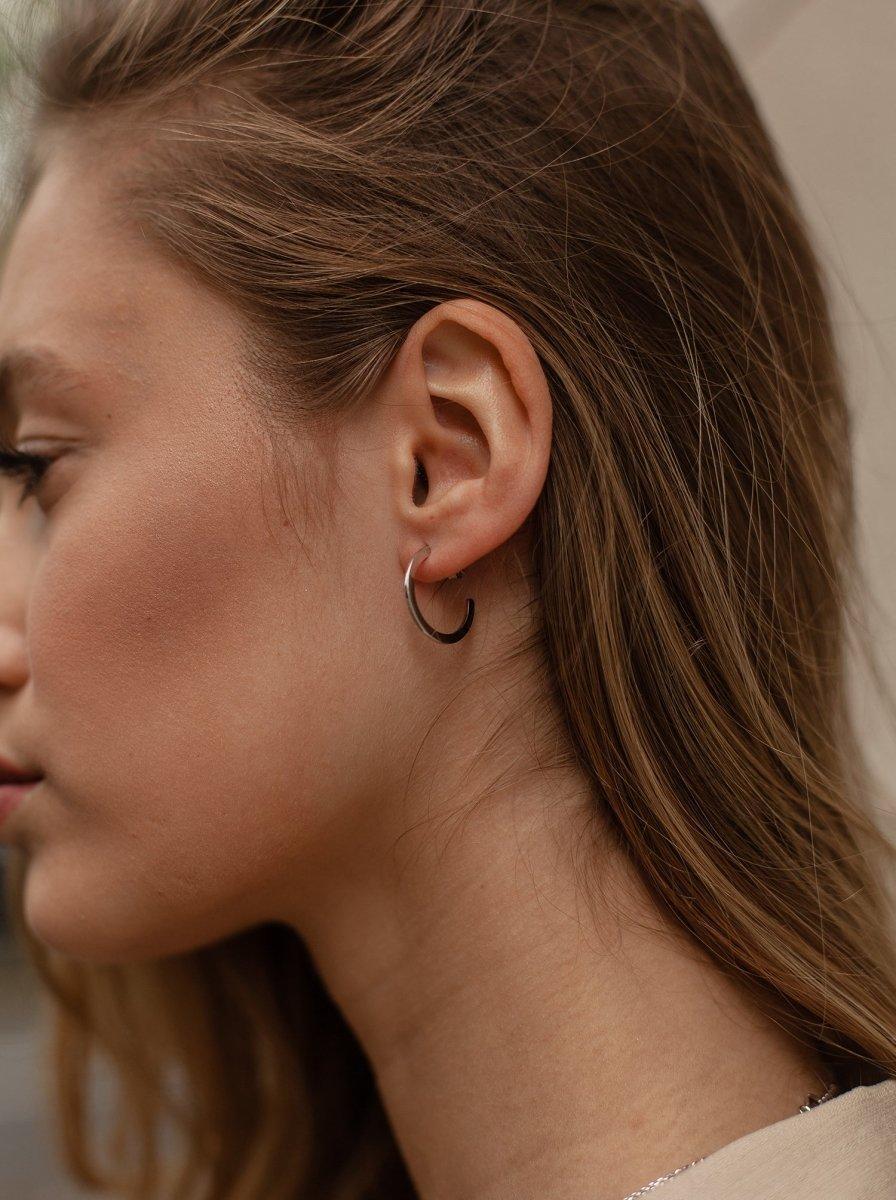 Pendientes aros medianos clásicos y elegantes estilo plano-LINEARGENT