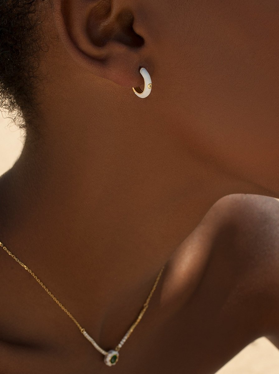 earrings hoops small design varnish tone White and zirconia central