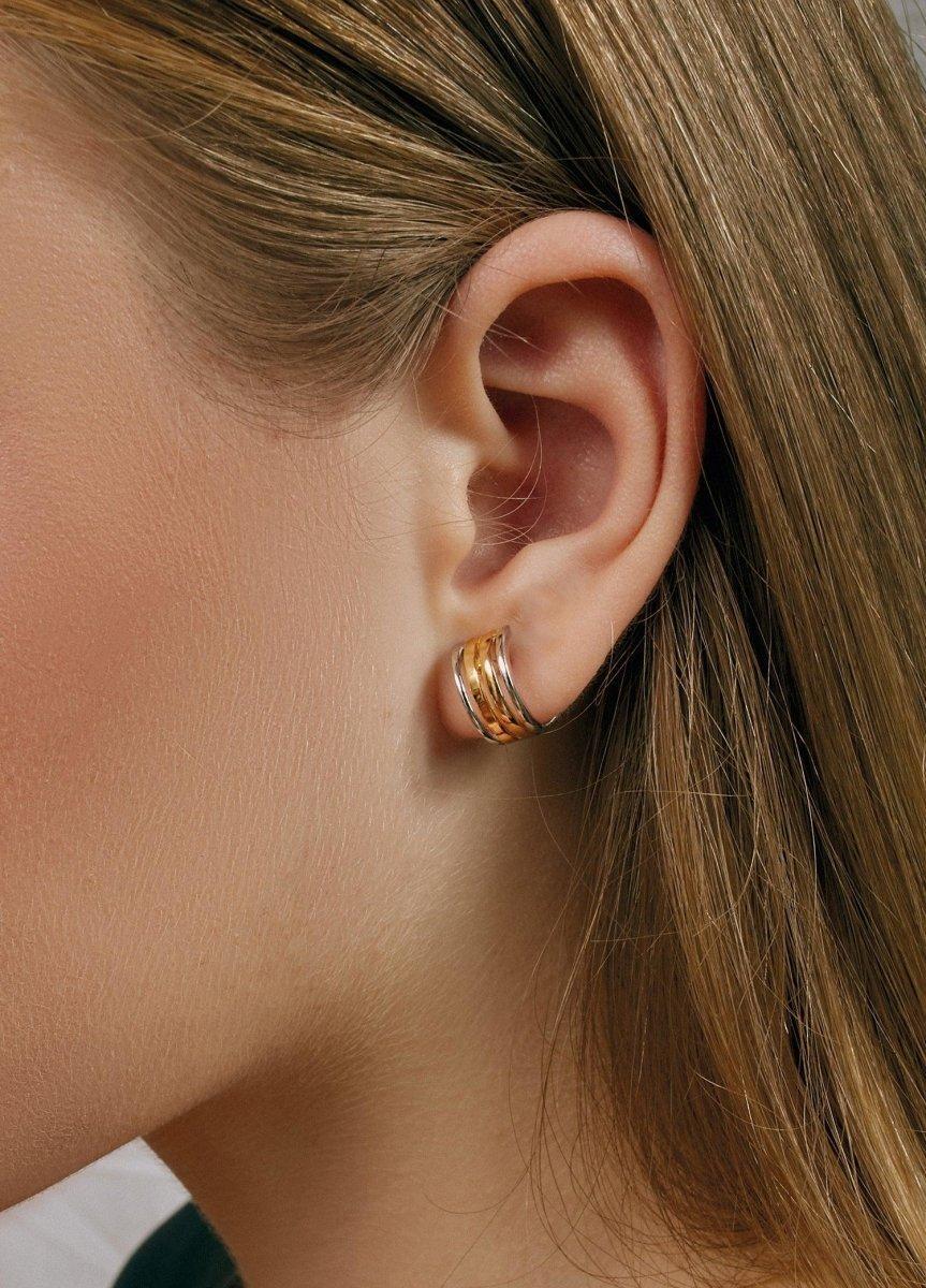 Pendientes bicolor diseño lineal simétrico con cierre omega-LINEARGENT