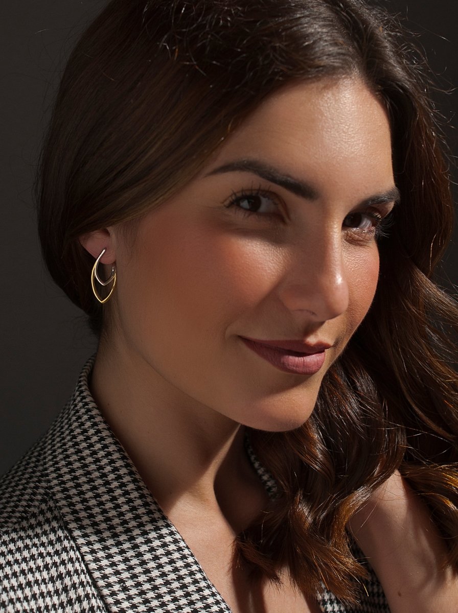 Pendientes bicolor estilo flecha diseño ovalado-LINEARGENT