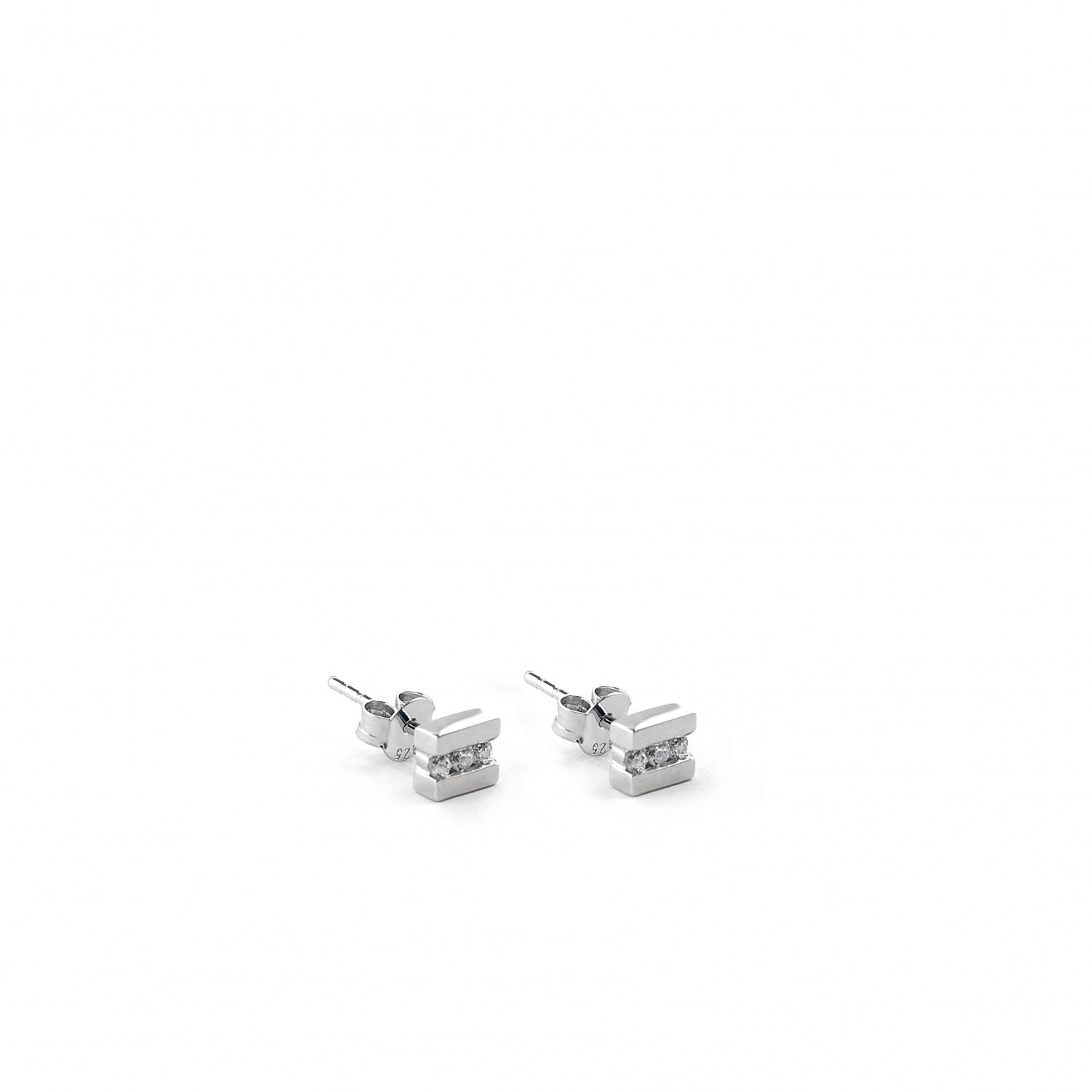 Boucles d'oreilles boutons design ligne de trois zircons-LINEARGENT