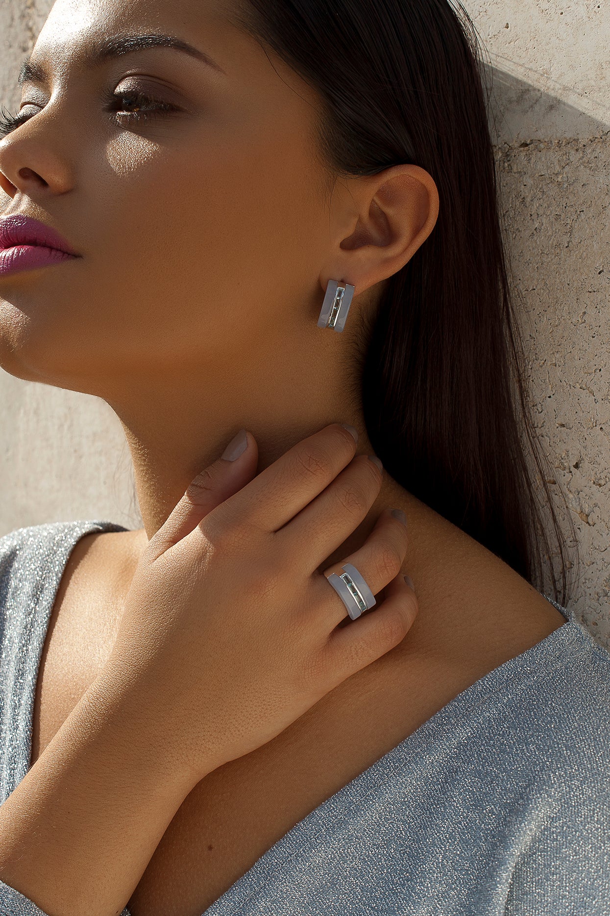 earrings clasp omega design resin and gems lilas