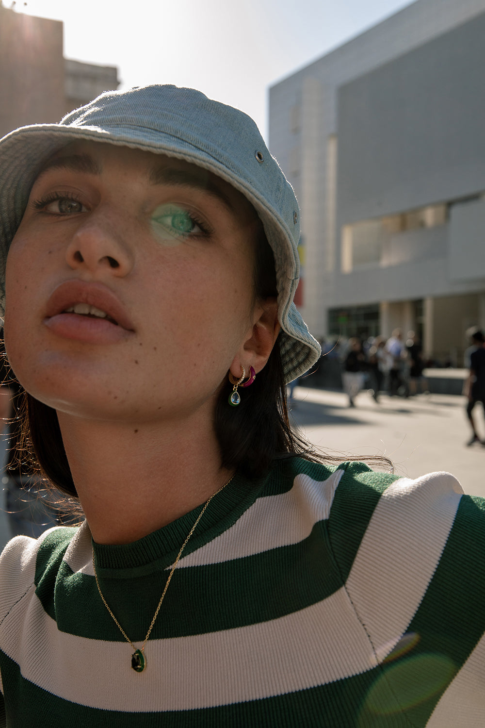 Pendientes con colgantes diseño gota con esmalte verde