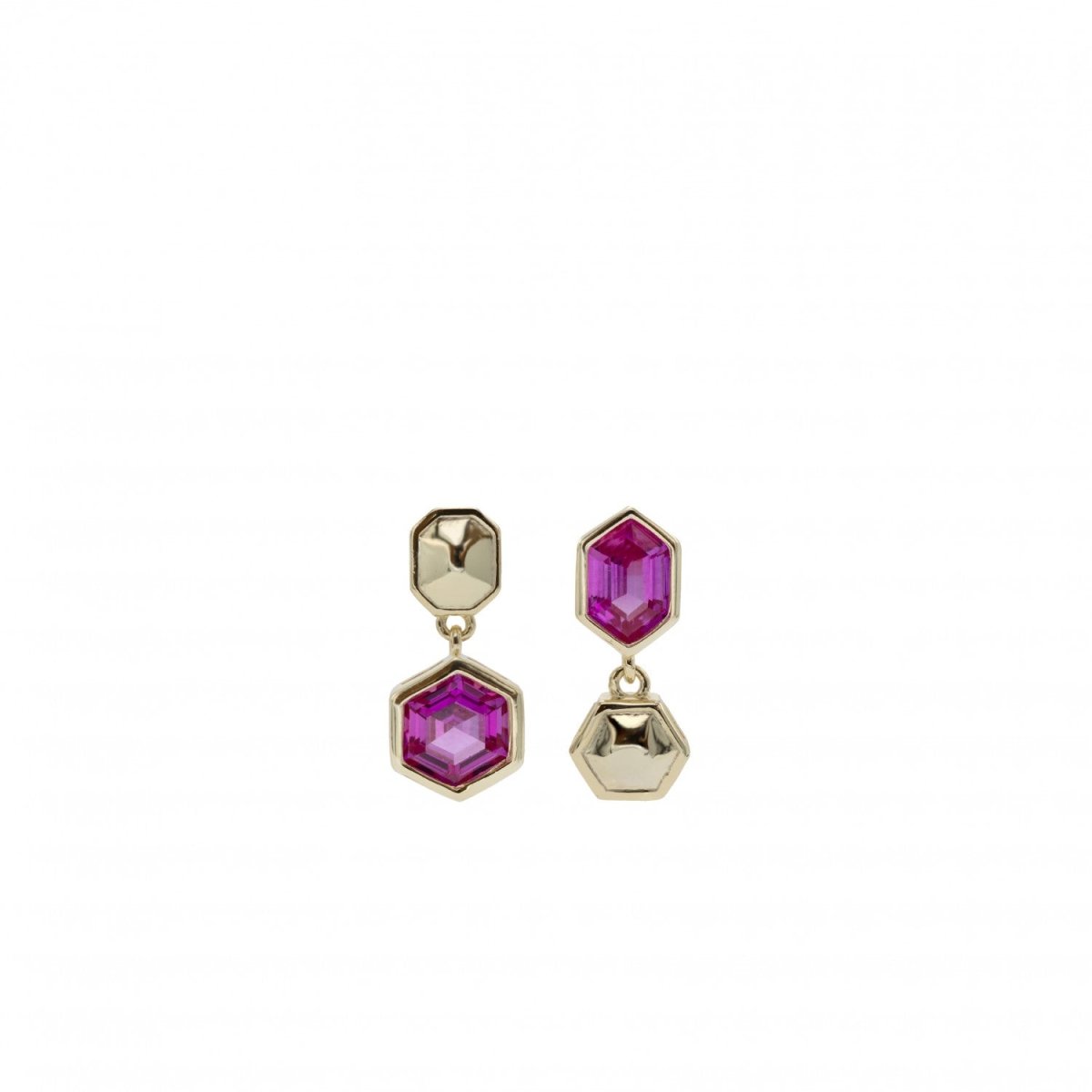 Pendientes con colgantes diseño hexagonal y gema fucsia-LINEARGENT