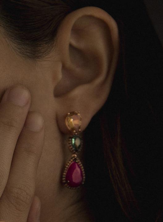 Pendientes de piedra natural de plata móviles formados por tres gemas