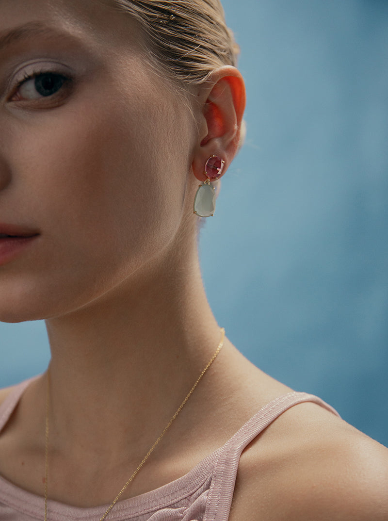 Boucles d'oreilles de pierres  tonalité vert laiteux