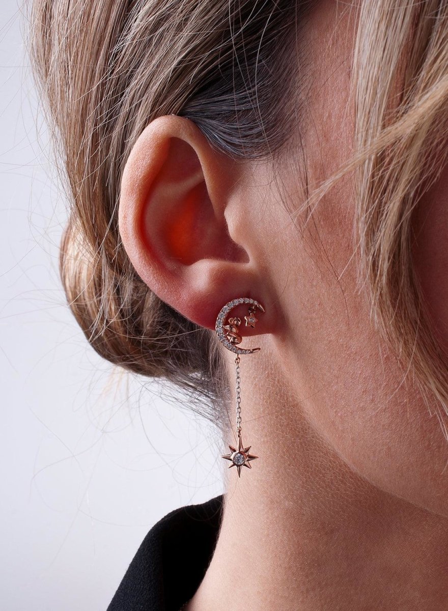 Pendientes largos brillantes compuestos por motivos de luna y estrella-LINEARGENT