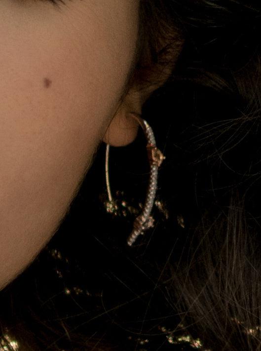 Pendientes largos brillantes diseño palillo con circonitas-LINEARGENT