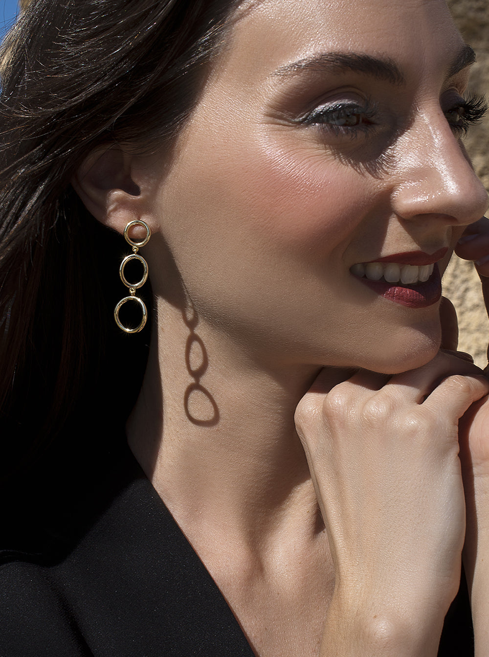 Boucles d'oreilles longs de argent plaqué or design circulaire