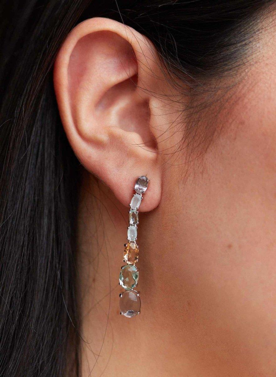 Boucles d'oreilles longs design de LINEARGENT adamantins LINEARGENT