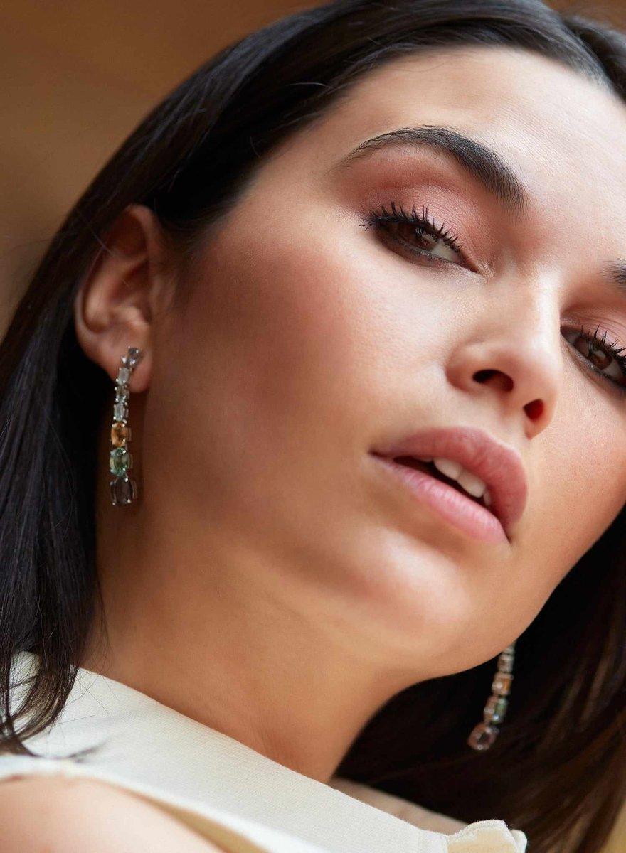 Boucles d'oreilles longs design de LINEARGENT adamantins LINEARGENT