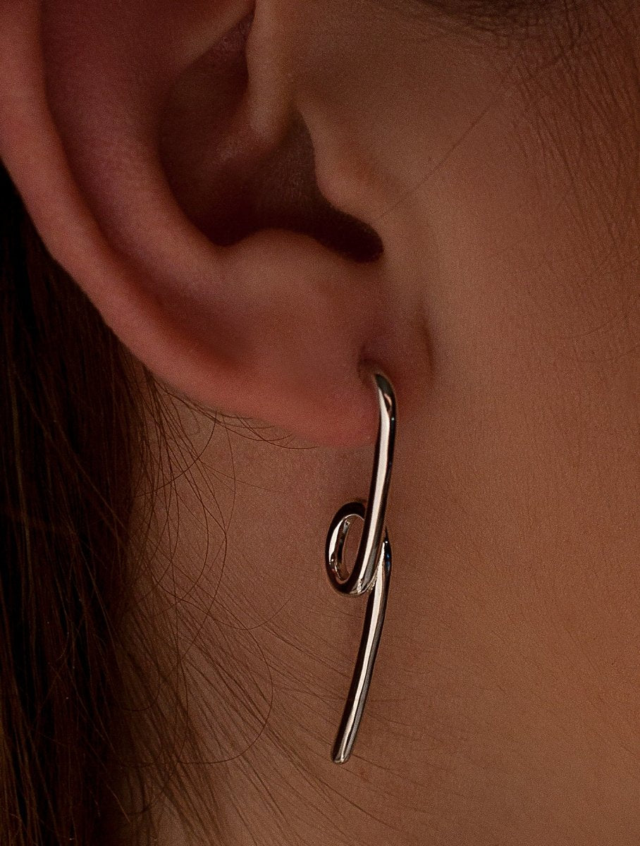 Pendientes largos finos diseño tirabuzon-LINEARGENT
