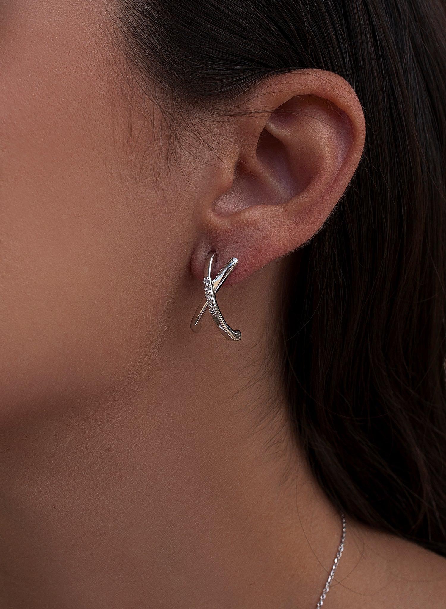 Boucles d'oreilles originaux design de deux bandes croisées