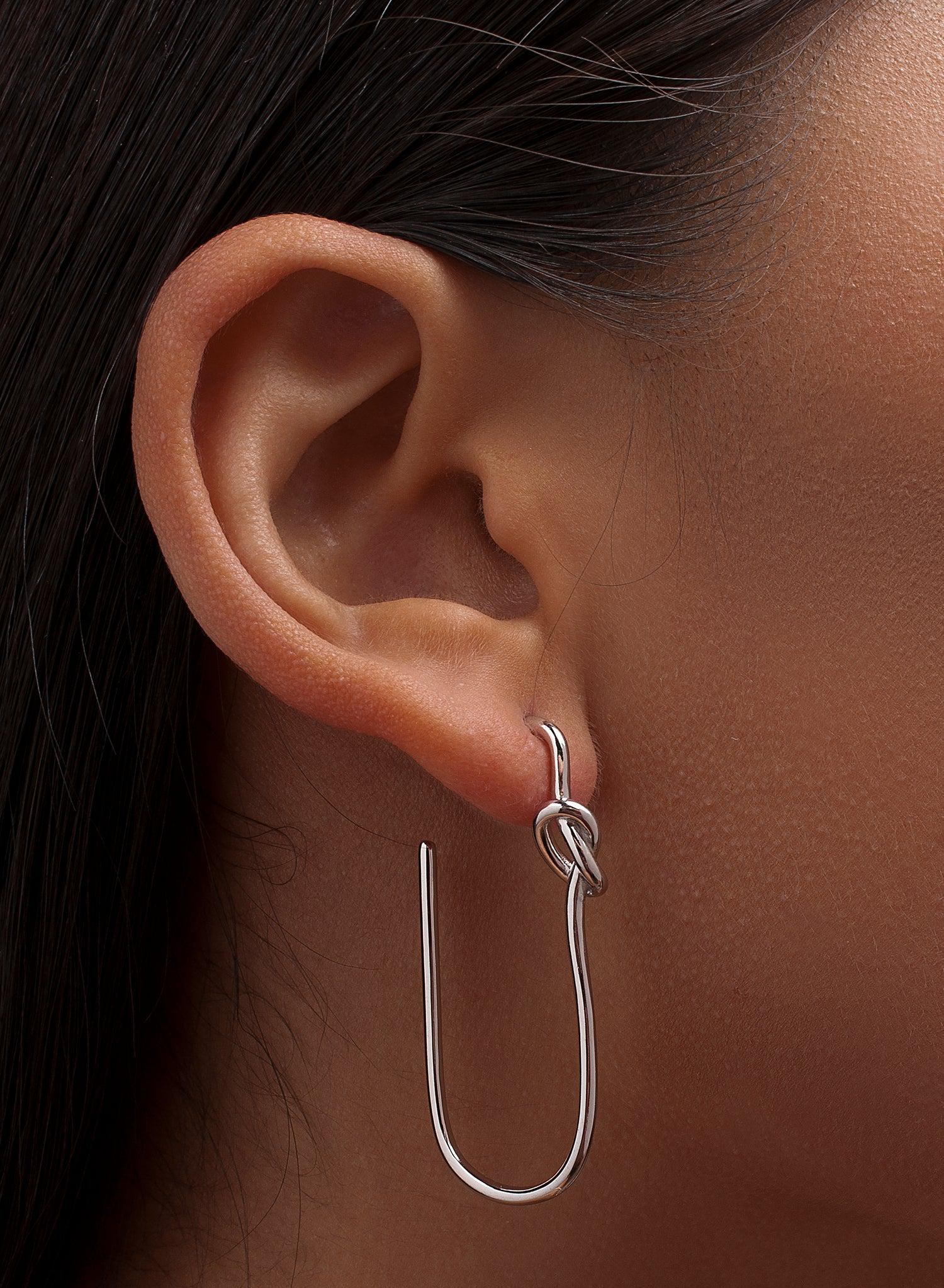 Pendientes originales plata largos con diseño de nudo-LINEARGENT