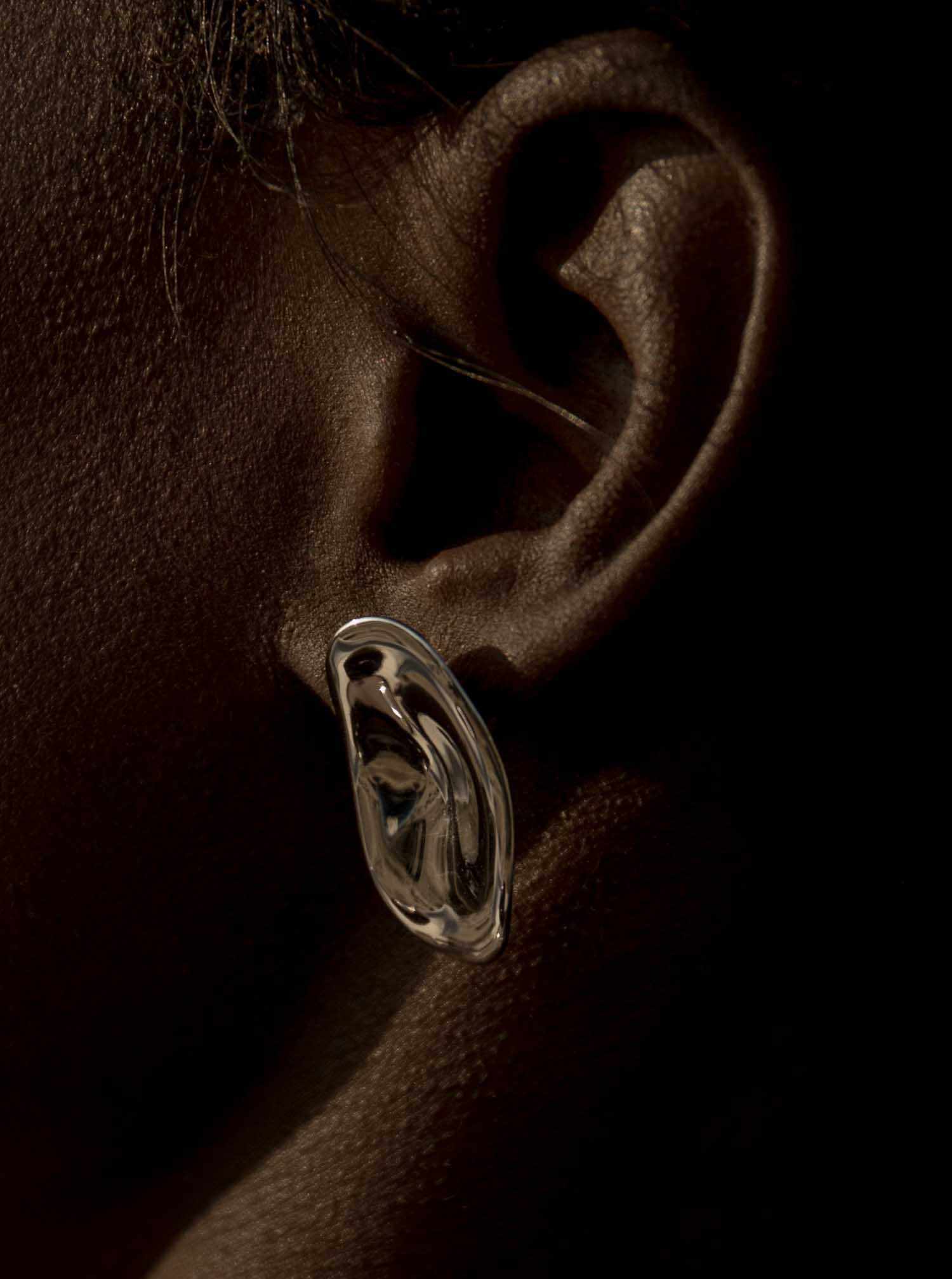 Earrings - Original earrings with liquid convex design