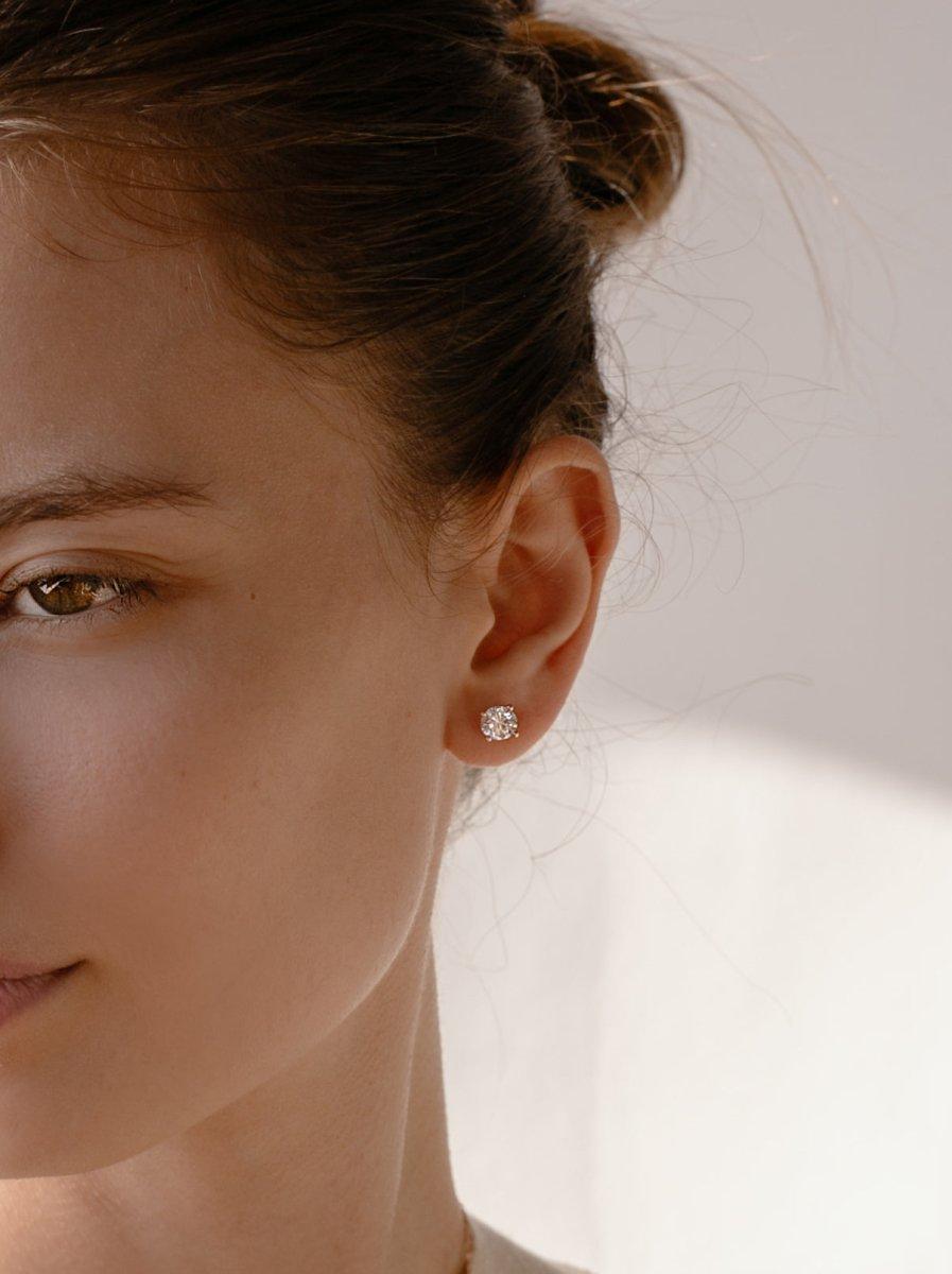 Pendientes pequeños diseño geométrico con circonita-LINEARGENT