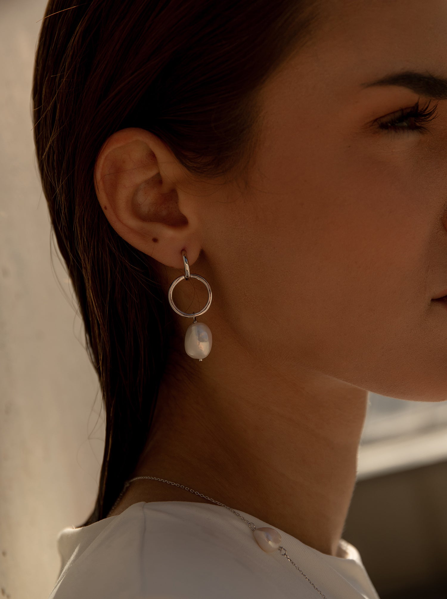 Pendientes perla colgante diseño de doble aro-LINEARGENT