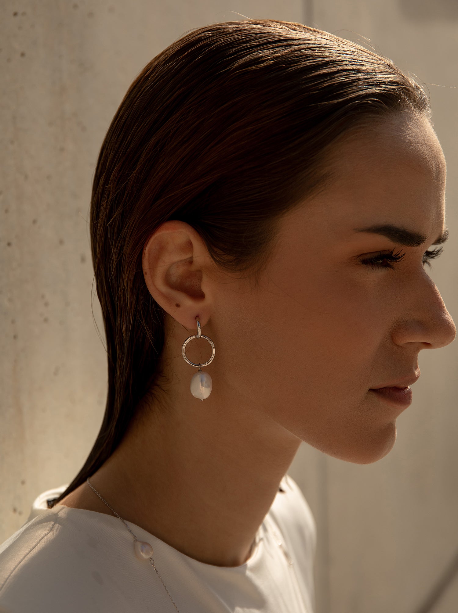 Pendientes perla colgante diseño de doble aro-LINEARGENT