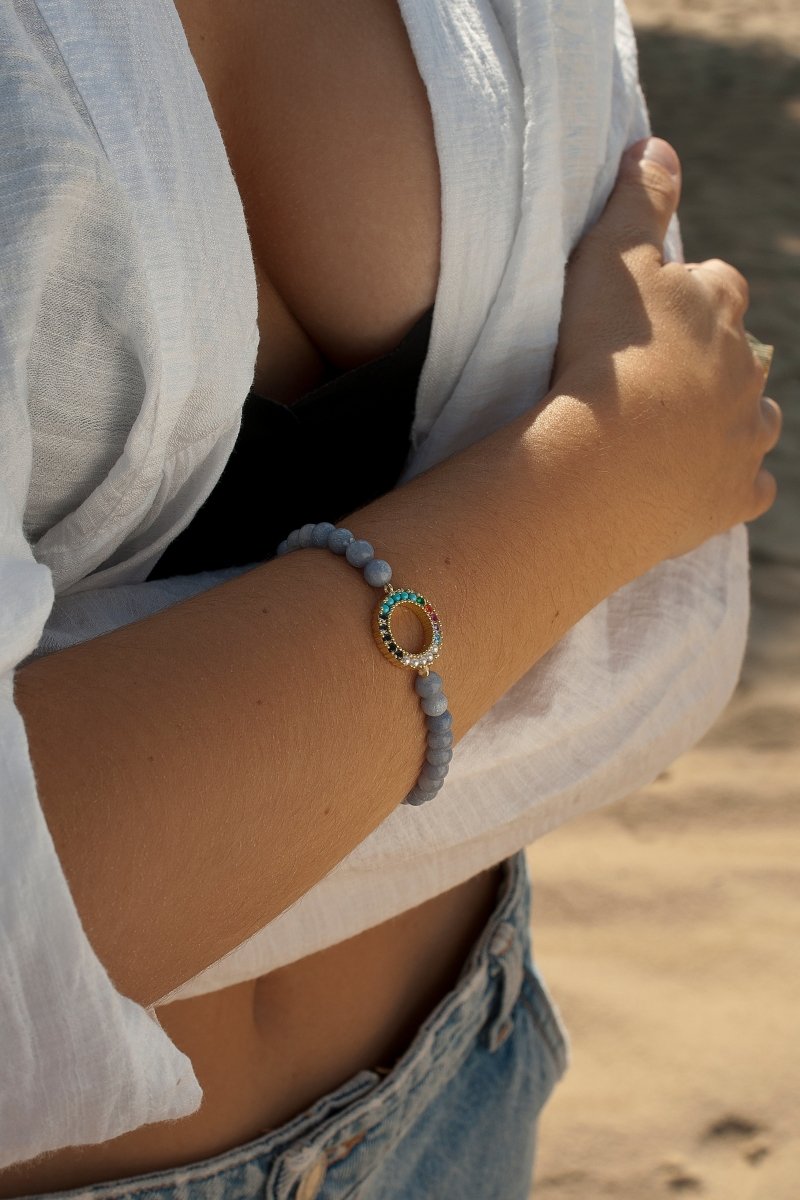 Pulsera de bolas con motivo central circular dorado-LINEARGENT