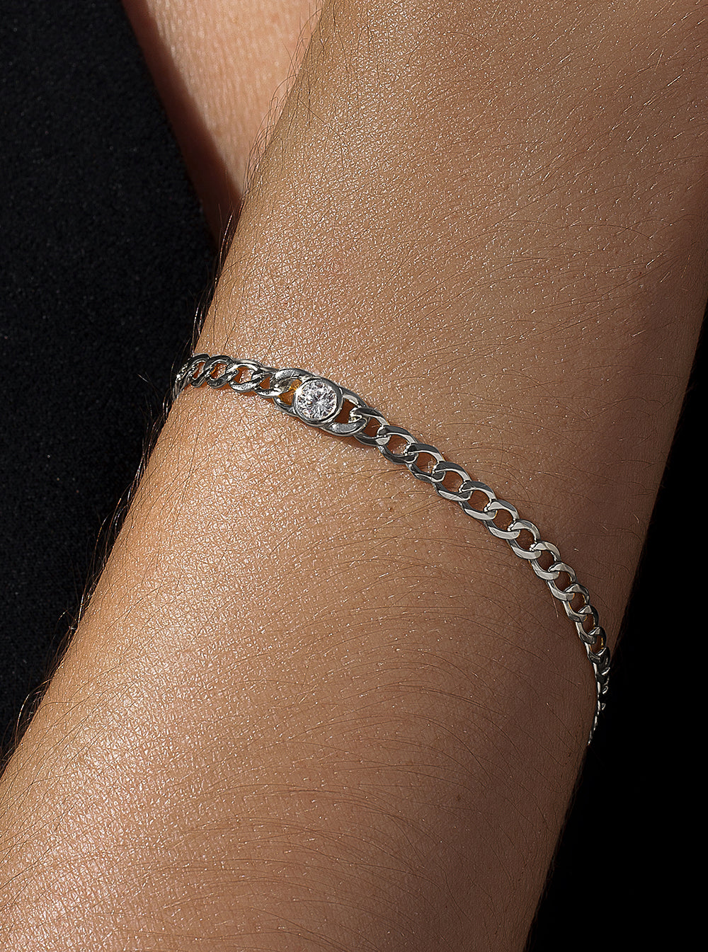 Pulsera eslabones de plata con detalle de circonita-LINEARGENT