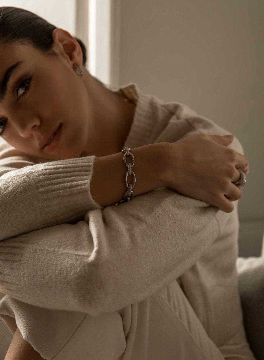 Pulsera eslabones plata ovalados con detalle de circonita