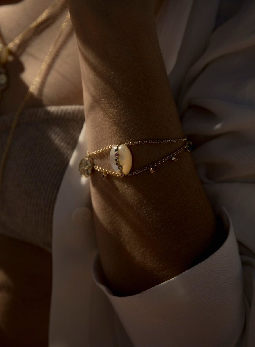 Pulseras con colgantes diseño de perla y medalla-LINEARGENT