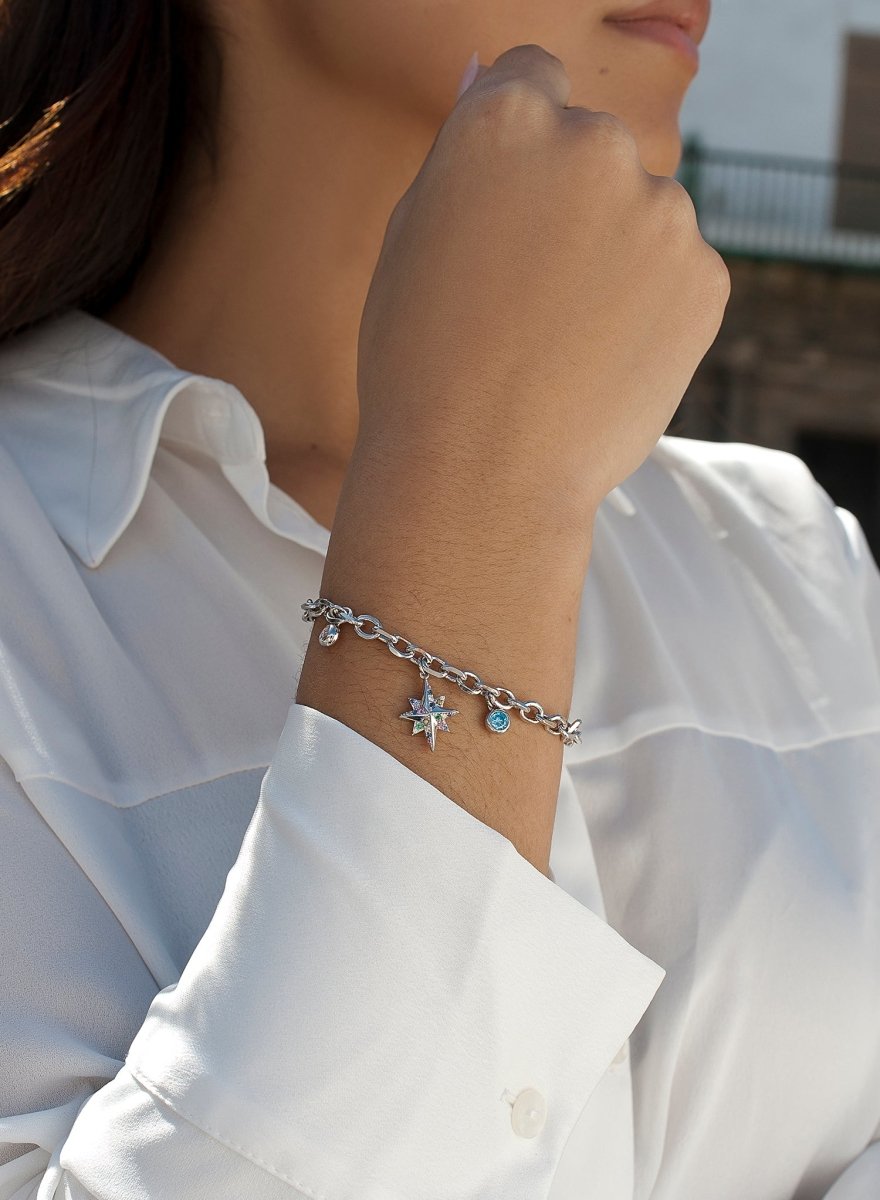 Pulseras con colgantes en plata motivos azules y rosas