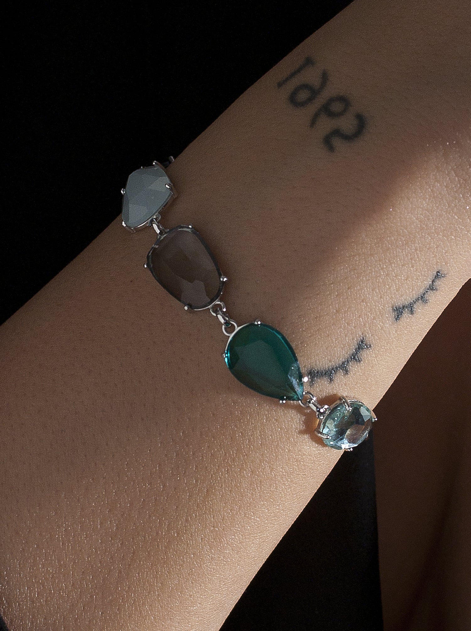 Pulseras con piedras de plata en tonos azules-LINEARGENT