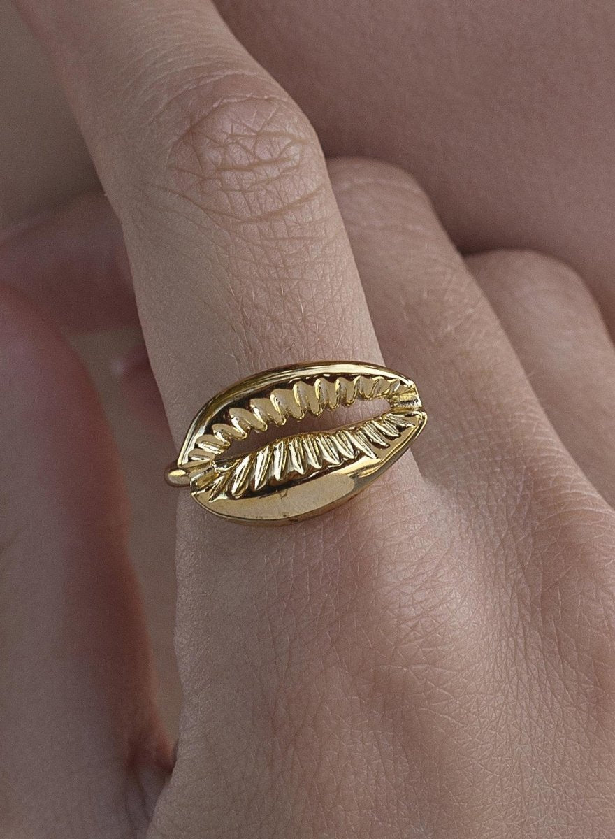Ring - Gold plated shell motif design rings