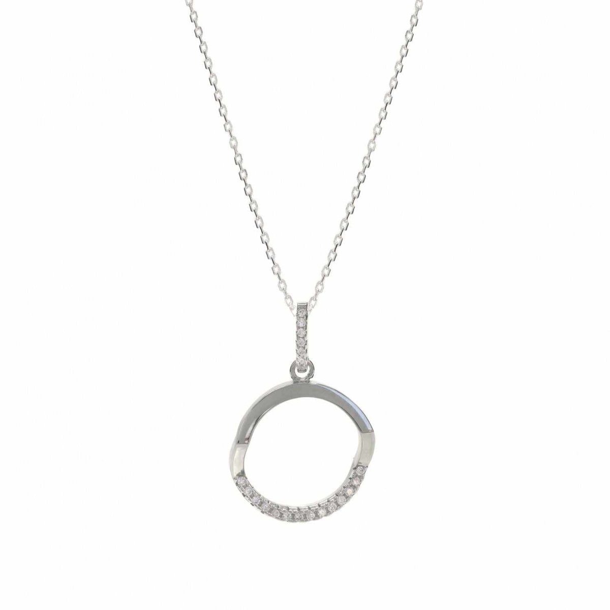 Collar · Colgante brillante de plata con diseño geométrico circular desigual y detalle de circonitas