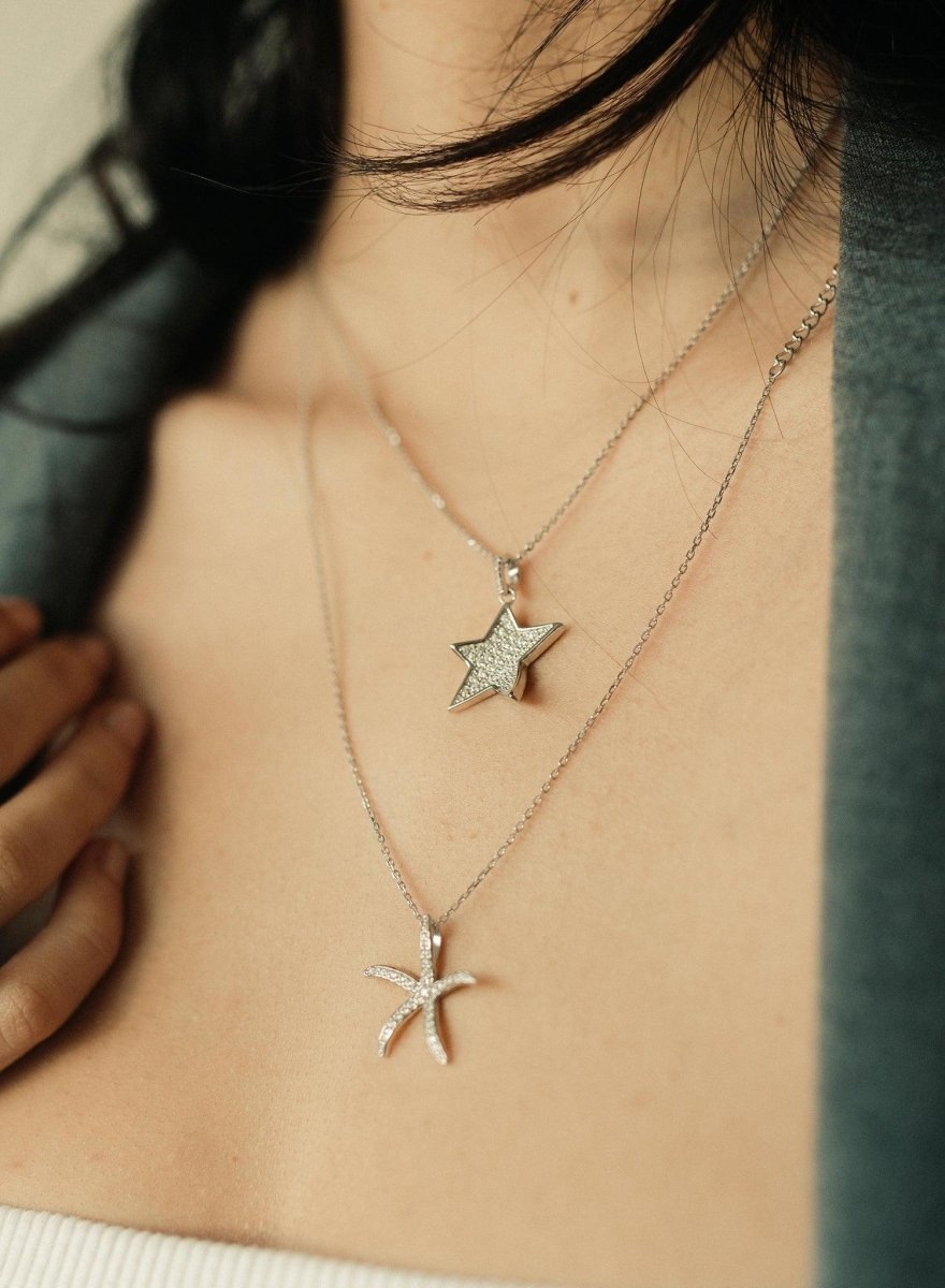 Collar · Colgante brillante de plata diseño estrella de mar circonitas