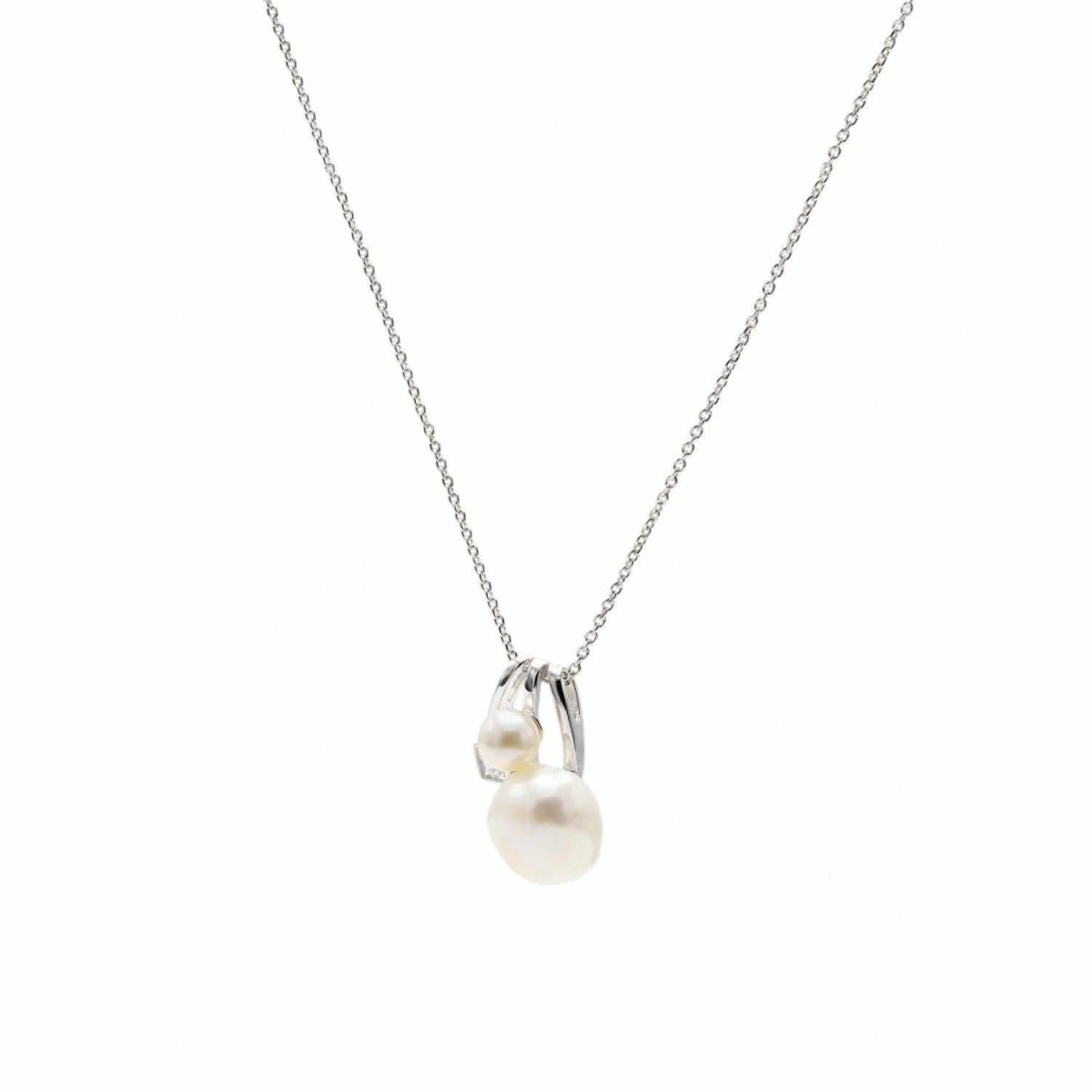 Collar · Colgante perlas en plata triple rail